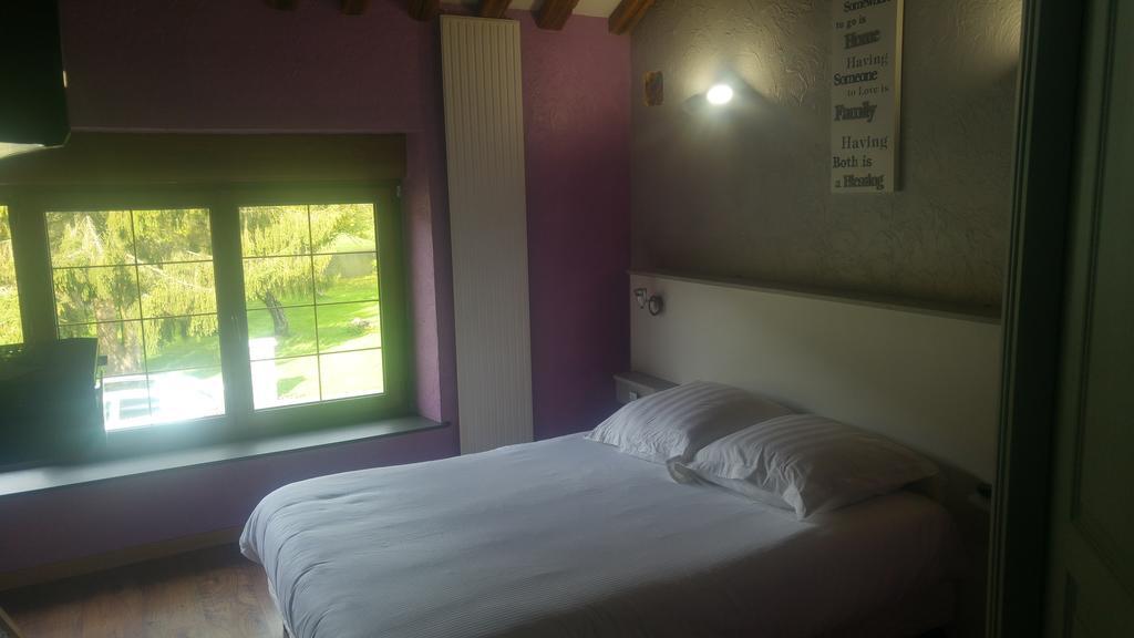 Le Point De Chute Hotel Tournavaux ภายนอก รูปภาพ