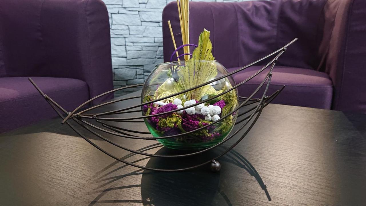 Le Point De Chute Hotel Tournavaux ภายนอก รูปภาพ