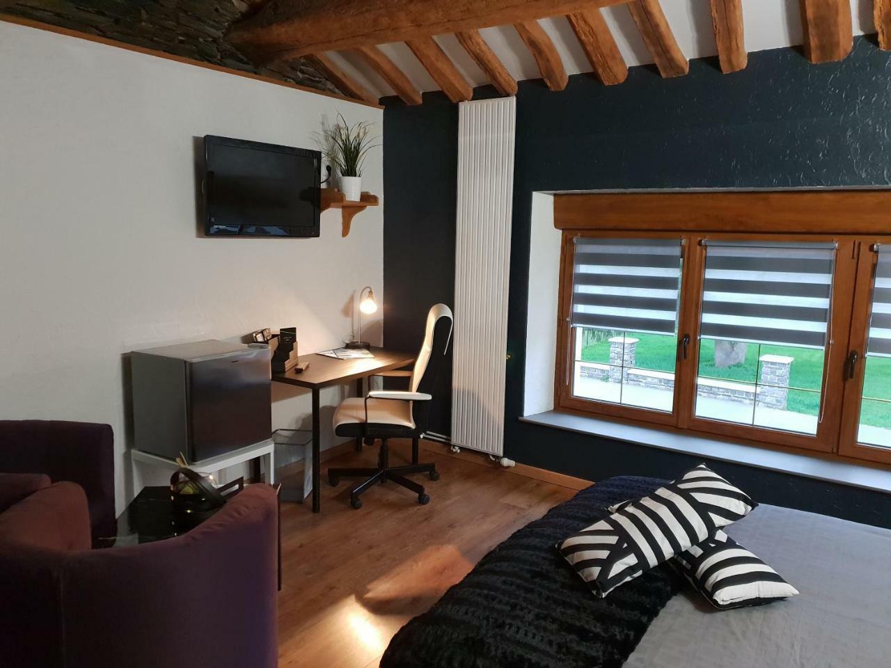 Le Point De Chute Hotel Tournavaux ภายนอก รูปภาพ